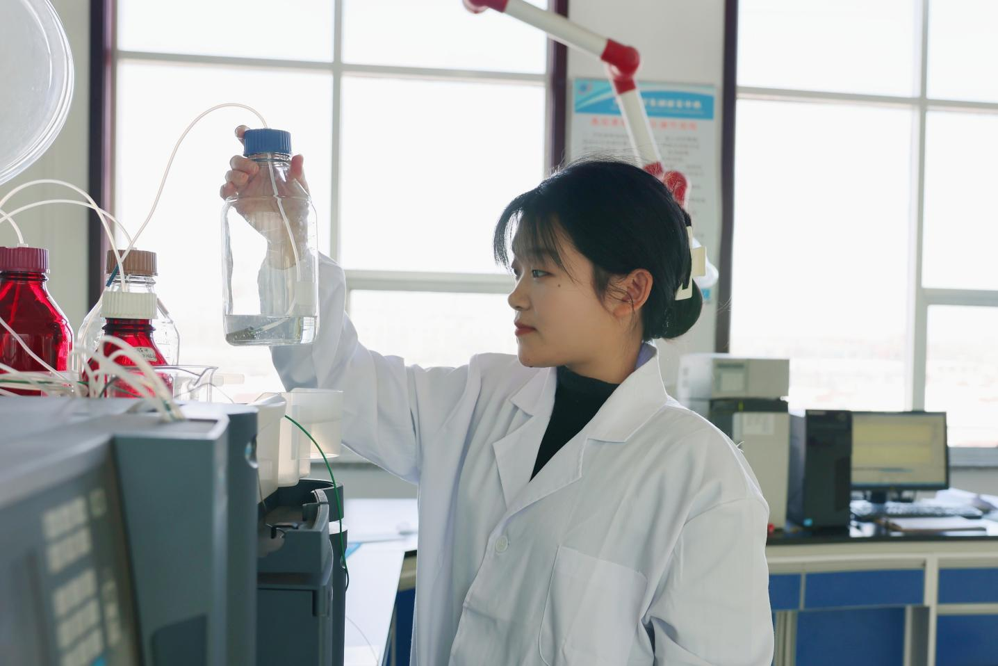 【青春風(fēng)采】郝映東:讓鉆研與合作成為工作信條