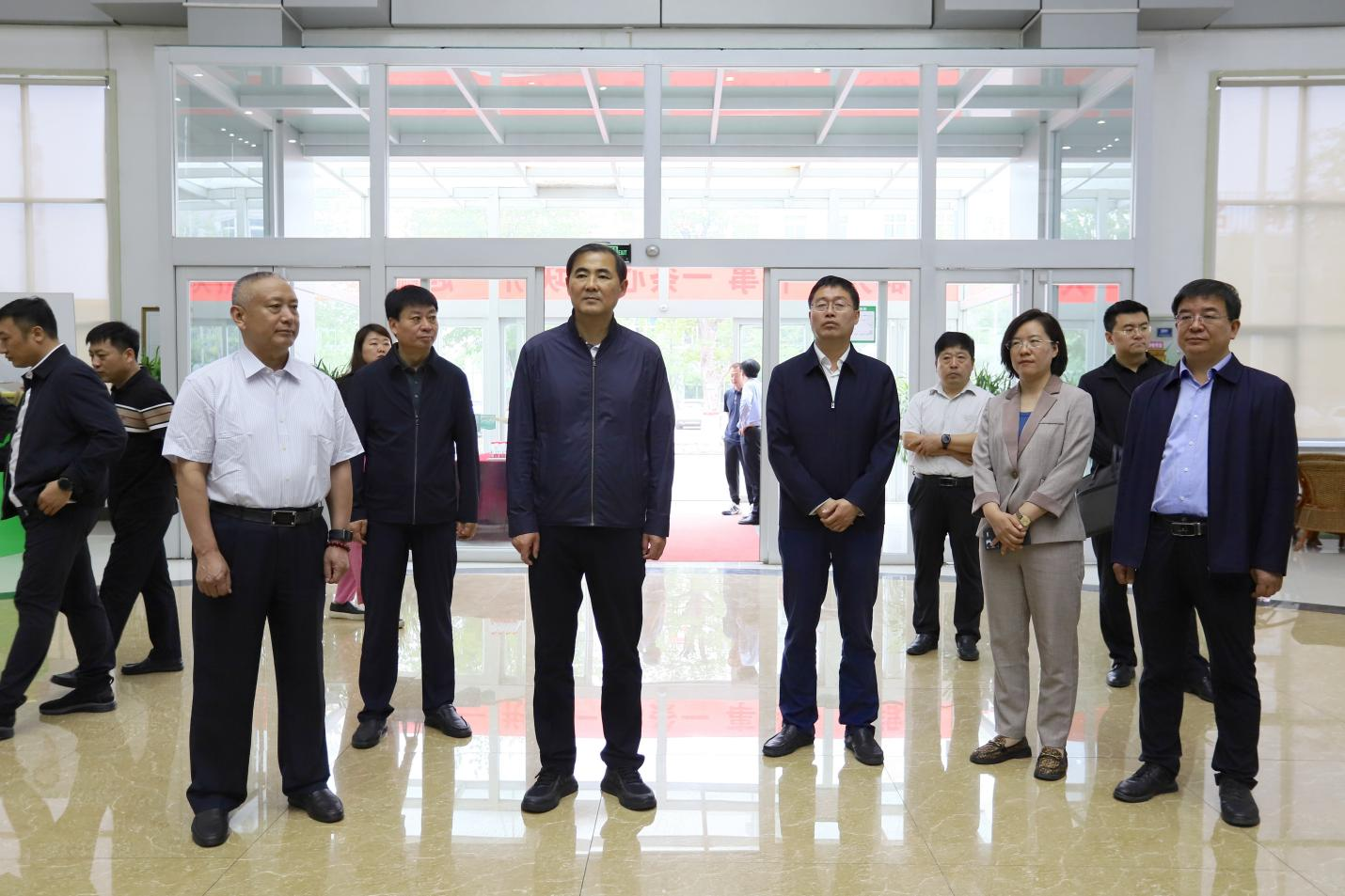 佳木斯市政府副市長、佳木斯國家農(nóng)高區(qū)黨工委書記王繼武一行來山東三星集團調(diào)研