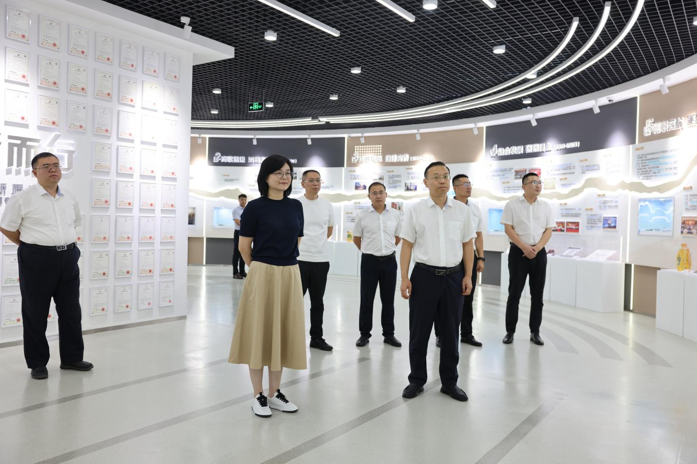 郵儲銀行濱州分行黨委書記、行長梁騫一行來山東三星集團走訪調(diào)研