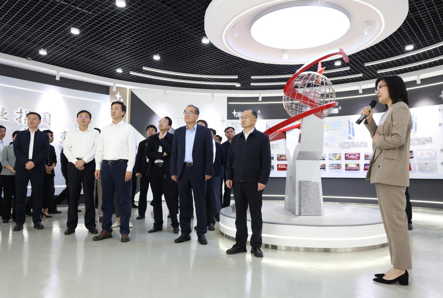 濱州市黨建統(tǒng)領鄉(xiāng)村振興現(xiàn)場推進會來山東三星集團觀摩