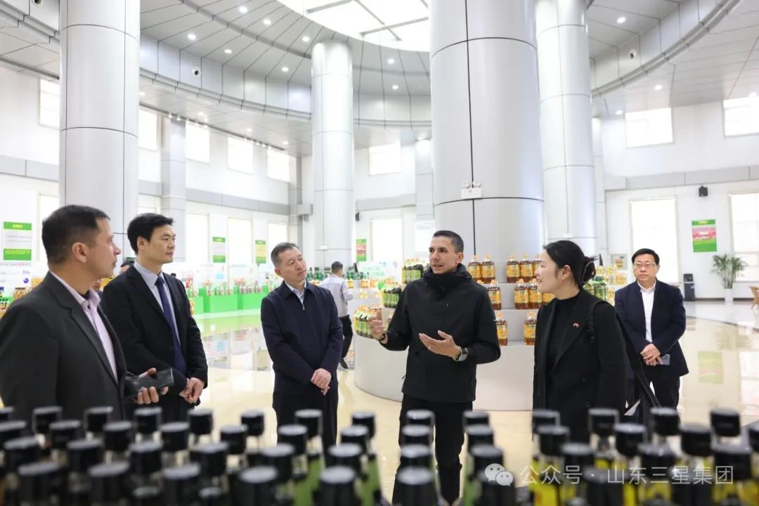 委內(nèi)瑞拉Diana 食品公司總裁費(fèi)利克斯·羅梅羅一行來(lái)山東三星集團(tuán)考察合作