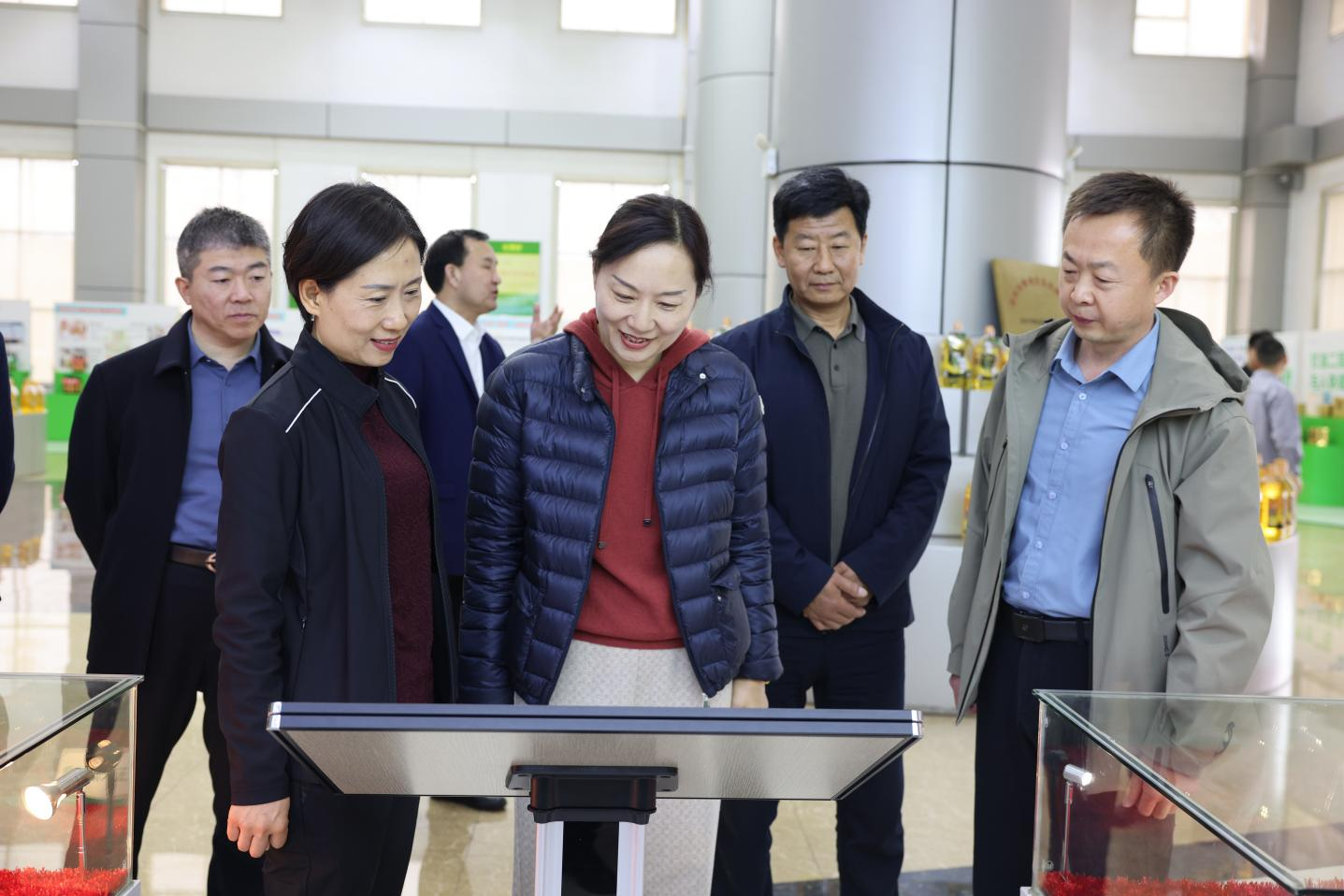 聊城市委統(tǒng)戰(zhàn)部副部長(zhǎng)、三級(jí)調(diào)研員王云來(lái)山東三星集團(tuán)調(diào)研