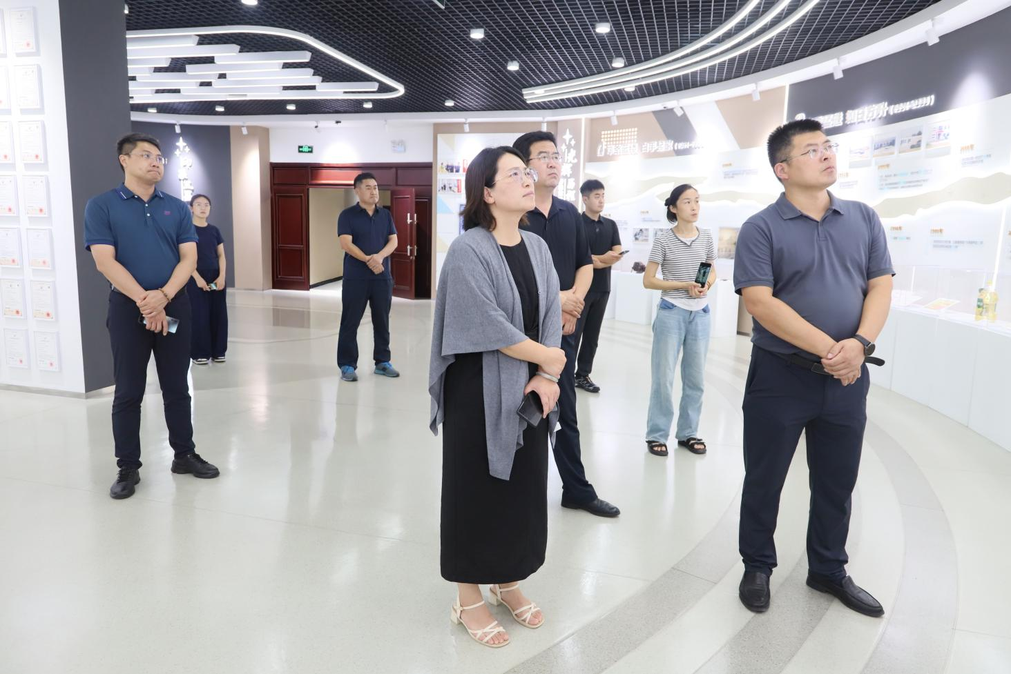 濟(jì)陽(yáng)區(qū)委社會(huì)工作部來(lái)山東三星集團(tuán)參觀交流