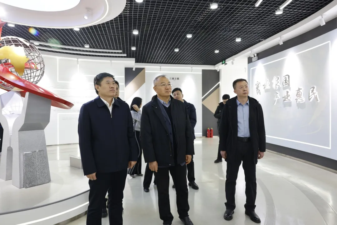 山東省貿(mào)促會調(diào)研組來山東三星集團(tuán)調(diào)研